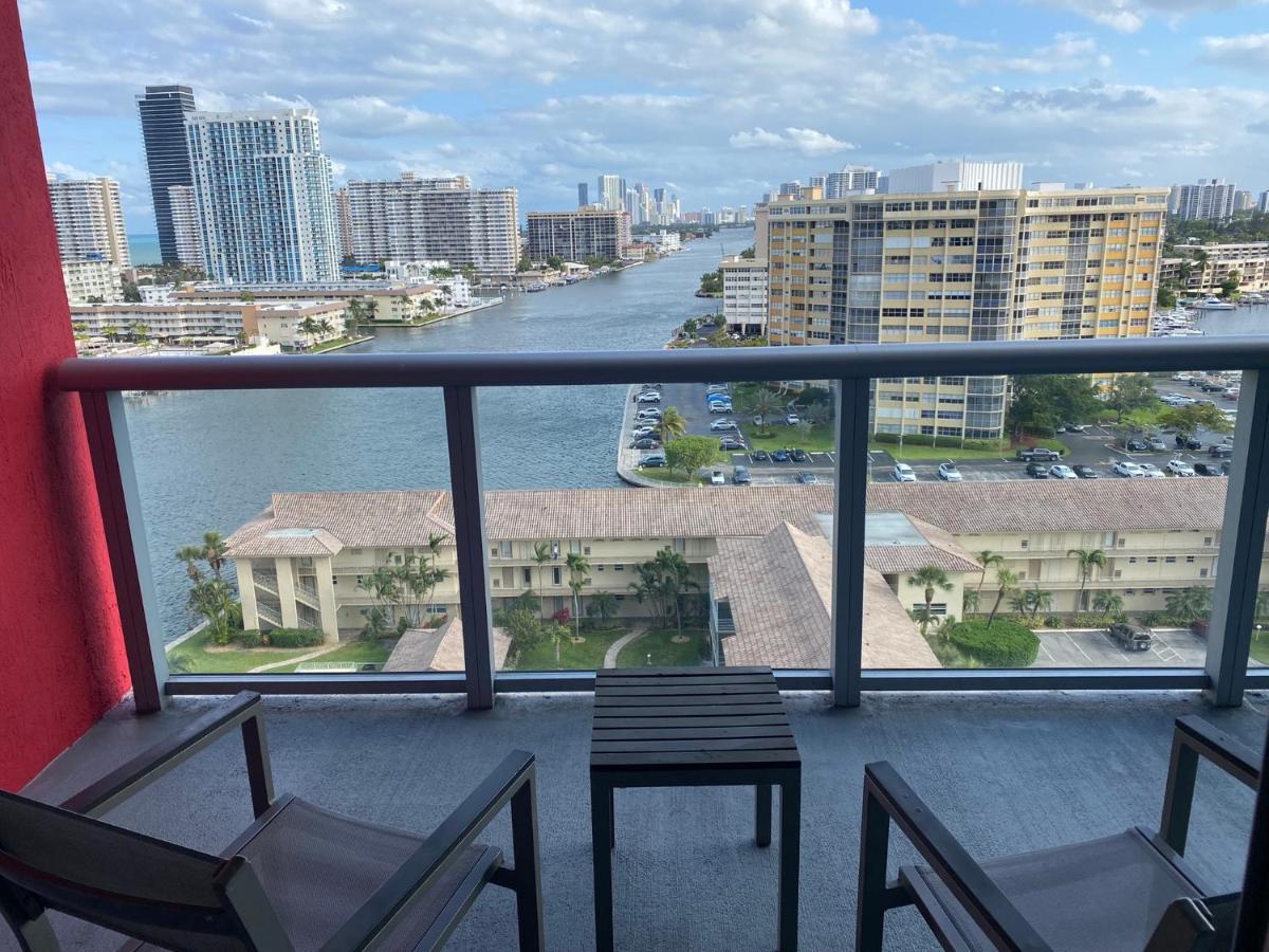 הלנדל ביץ' Beachwalk 1B 1B Incredible View Apartment 14 A מראה חיצוני תמונה