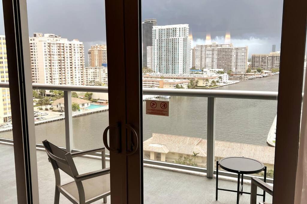 הלנדל ביץ' Beachwalk 1B 1B Incredible View Apartment 14 A מראה חיצוני תמונה