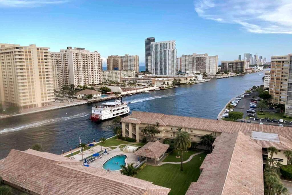 הלנדל ביץ' Beachwalk 1B 1B Incredible View Apartment 14 A מראה חיצוני תמונה